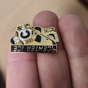 Center Ice hocky pin new